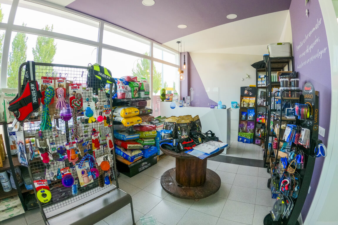instalaciones-tienda-veterinarios-urbion-soria.jpg